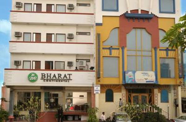 Hotel Bharat Continental Új-Delhi Kültér fotó